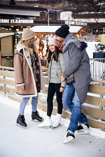 Eislaufen mit der Familie © Michael Stabentheiner_MBN Tourismus