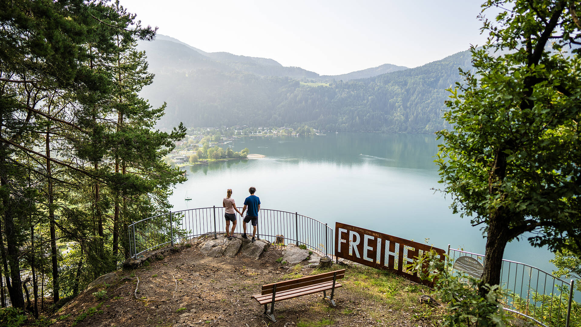 Wandern zur Aussichtsplatform Hohe Wand © Gert Perauer_MBN Tourismus