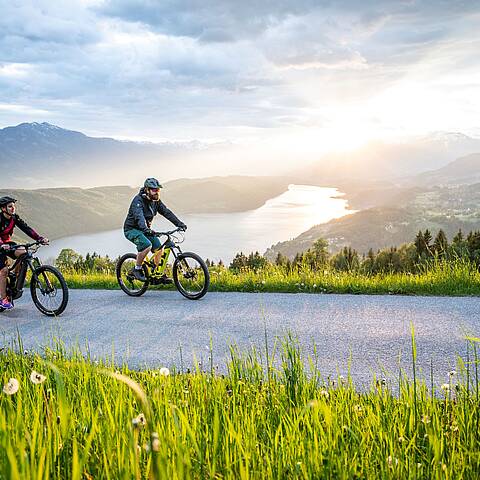 Radfahren zum Sterennbalkon über dem Millstättersee © Gert_Perauer_MBN Tourismusa