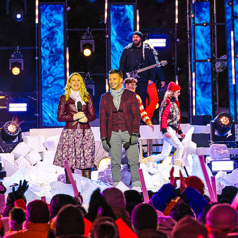 Stefanie Hertel & Marco Ventre moderieren das große Wenn die Musi spielt Winter Open Air in Bad Kleinkirchheim © Arno Gruber sen._MBN Tourismus