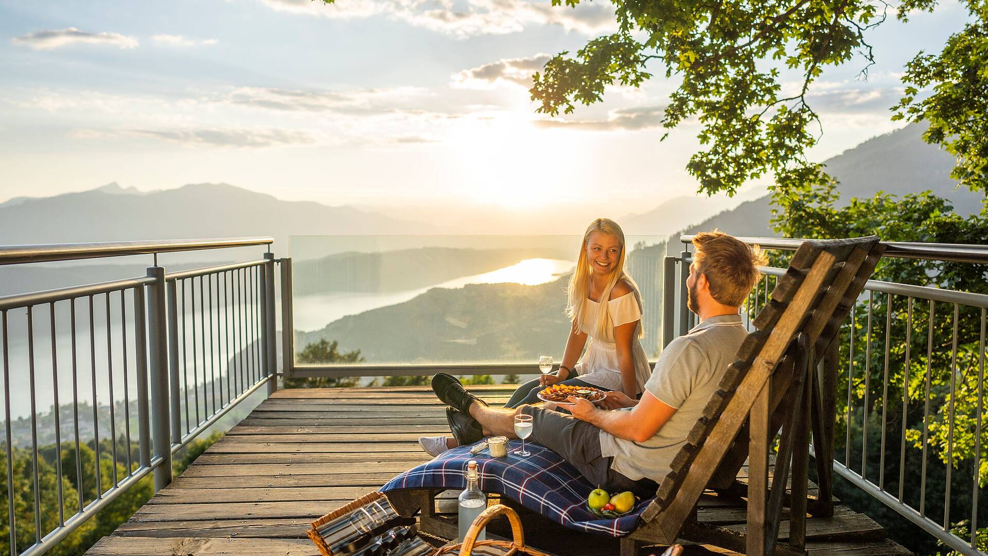 Entspannte Familie am Sternenbalkon in Millstadt © Gert Perauer_MBN Tourismus