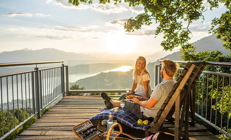 Entspannte Familie am Sternenbalkon in Millstadt © Gert Perauer_MBN Tourismus