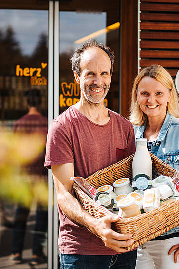 Pärchen essen zusammen Mittag © Martin Hofmann_Kärnten Werbung