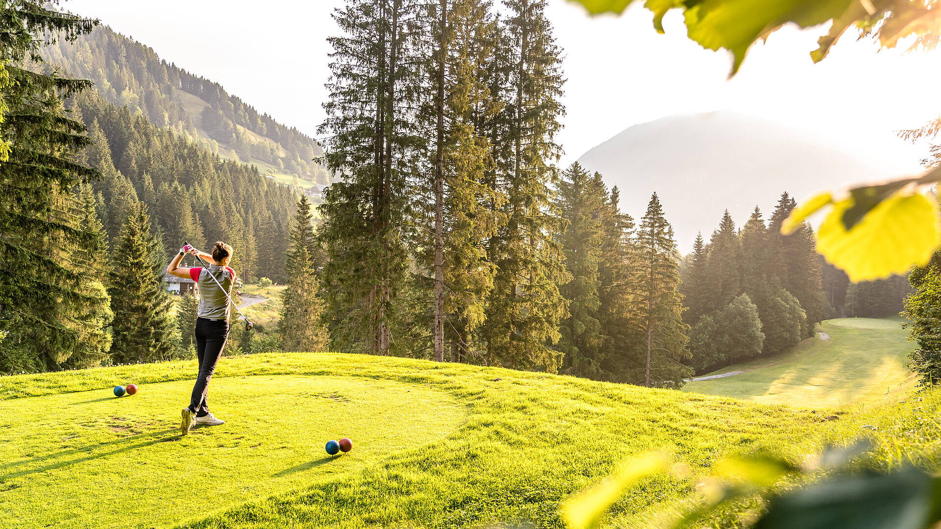 Genieße die Natur beim Golfen ©Mathias Prägant