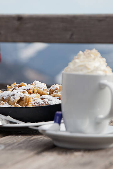 Kulinarisches Frühstück mit Kaiserschmarn © Mathias Prägant_MBN Tourismus