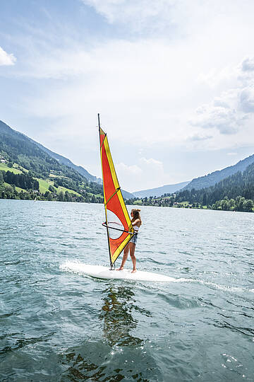 Surfen am Millstätter See © Gert Perauer_MBN Tourismus